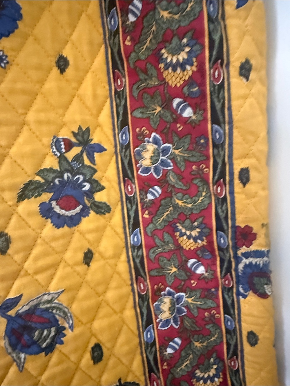 Vera Bradley retired Yellow Quilted Floral Garment Bag travel - Picture 7 of 9